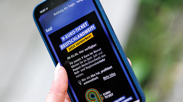 In der App der Münchner Verkehrsgesellschaft (MVG) wird bereits auf das 9-Euro-Ticket hingewiesen.