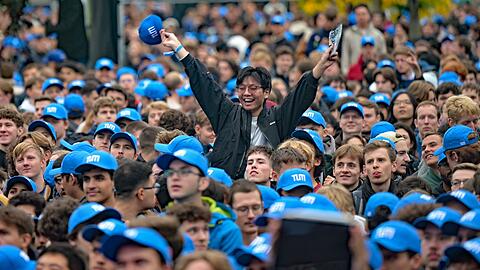 Trotz der Umstellung bei der Abitur-Dauer sind Bayerns Universitäten und Hochschulen auch im Wintersemester 2025/26 sehr gut besucht. (Illustration)