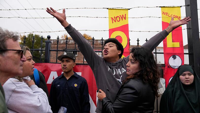 In St&auml;dten wie Chicago und Los Angeles habe man mit Gewalt auf Proteste reagiert, hei&szlig;t es im "World-Report 2026" von Human Rights Watch. (Archivbild)