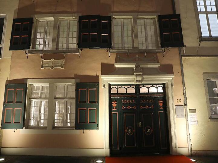 Das Beethoven-Haus, festlich beleuchtet. Die Stadt Bonn hat die Feierlichkeiten zum Beethoven-Jubiläum begonnen.