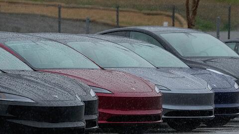 Tesla steht derzeit in Sachen Beliebtheit im Regen. (Archivbild)