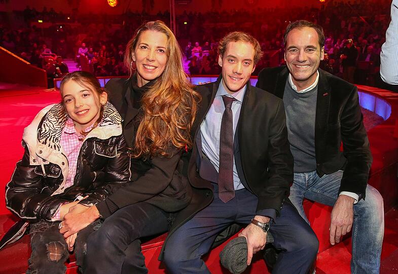 Thomas Ohrner mit Ehefrau Marion Sohn Philipp und Tochter Paulina
