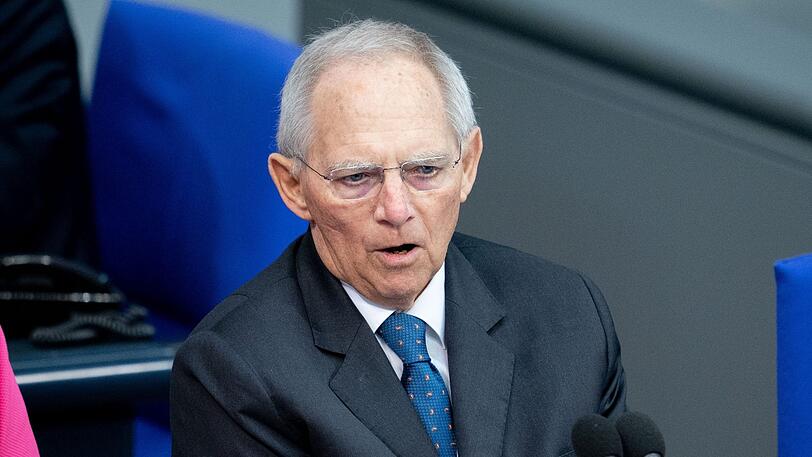 Dafür: Wolfgang Schäuble (CDU).
