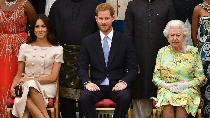 Die Queen hatte angeblich einen Plan, um für Meghan und Harry die passende Rolle zu finden