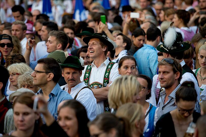Der Kocherlball 2014 am Chinesischen Turm: So zünftig war's heuer - Die Bilder...