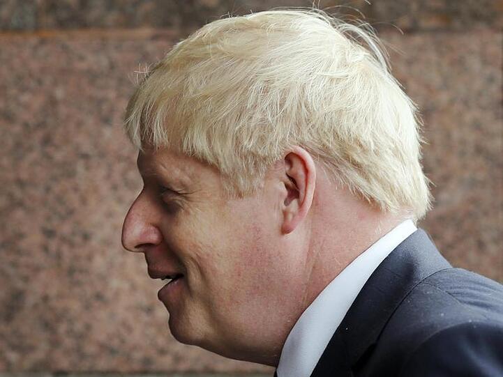 Johnson will die Garantieklausel für eine offene Grenze zwischen Nordirland und Irland streichen.