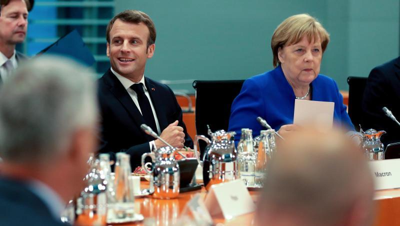 Angela Merkel und Emmanuel Macron haben die Staats- und Regierungschefs von Bosnien-Herzegowina, Kroatien, Kosovo, Montenegro, Serbien und Slowenien ins Kanzleramt nach Berlin eingeladen. Angela Merkel und Emmanuel Macron haben die Staats- und Regierungschefs von Bosnien-Herzegowina, Kroatien, Kosovo, Montenegro, Serbien und Slowenien ins Kanzleramt nach Berlin eingeladen.