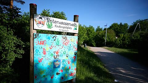 In einer Nacht im Mai wurde der Spielplatz zum Tatort - nun sind der Hauptt&auml;ter und mehrere Beteiligte verurteilt worden. (Archivbild)