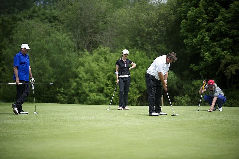 MUNICH GOLF MASTERS 2014: Die Bilder vom Auftakt-Turnier im GC Schloss Egmating am 31. Mai 2014.