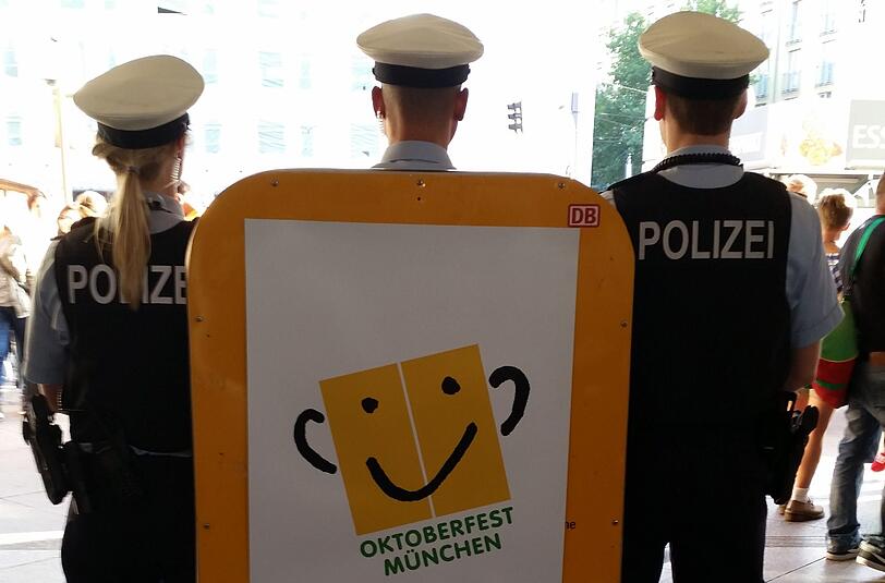 Bundespolizisten am Hauptbahnhof.