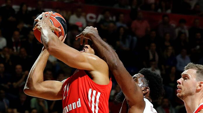 Schwierige Situation: Den Bayern-Basketballern um Augustine Rubit gehen die Spiele gerade nicht leicht von der Hand.