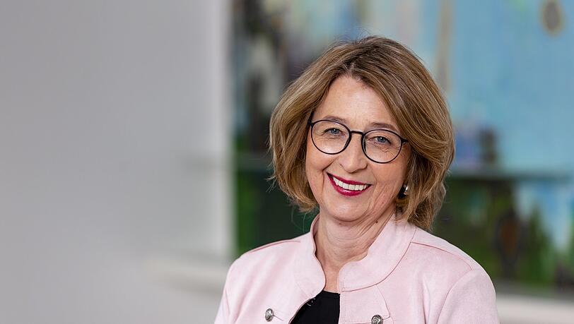 Gesa Tiedemann (Grüne) ist seit 2020 BA-Chefin in Schwabing-West. Gesa Tiedemann (Grüne) ist seit 2020 BA-Chefin in Schwabing-West.
