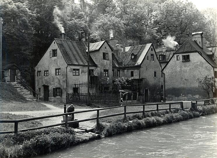 Die alten Herbergshäuser an der Quellenstraße 51 bis 53.