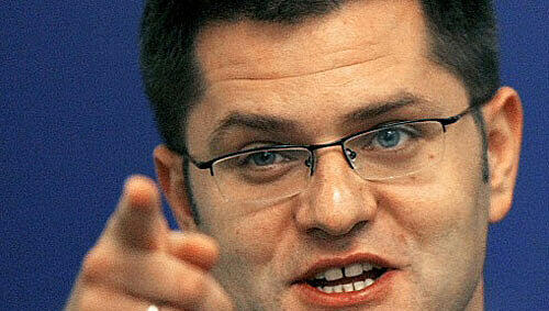 Macht seine Drohung wahr: Vuk Jeremic Macht seine Drohung wahr: Vuk Jeremic
