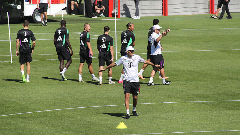 Bayern-Trainer Thomas Tuchel im Training am Freitag. Am Wochenende geht es für die Münchner ins Trainingslager an den Tegernsee.