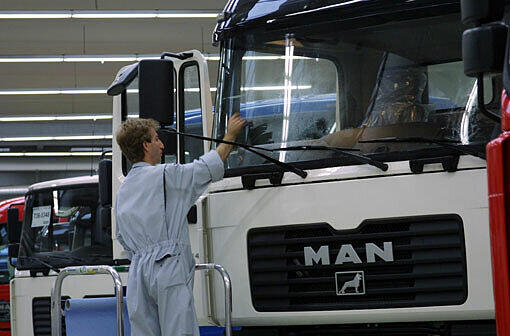 Das MAN-Werk in Karlsfeld bei München. Ab Montag wird hier die Produktion gedrosselt.