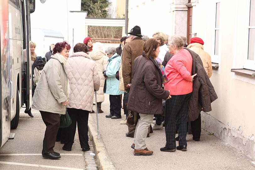 ....und vor vor Klosterkirche Heilig Kreuz in Donauwörth.