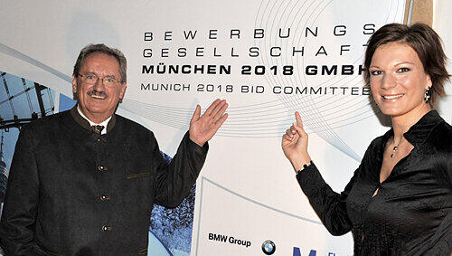 Kämpfen für weißblaue Winterspiele: OB Christian Ude und Skirennfahrerin Maria Riesch Kämpfen für weißblaue Winterspiele: OB Christian Ude und Skirennfahrerin Maria Riesch