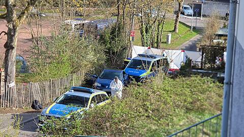 Die Sackgasse f&uuml;hrt zu einer Treppe.