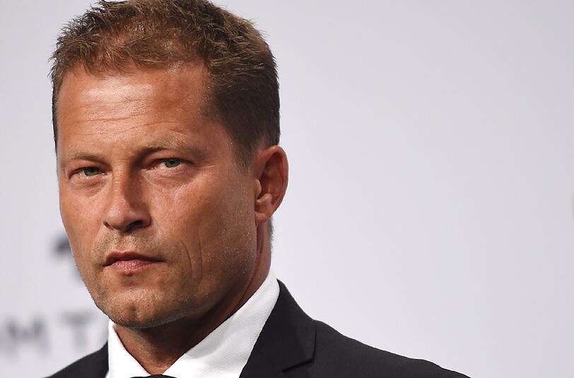 Til Schweiger wird von der "GQ" für sein Engagement ausgezeichnet.