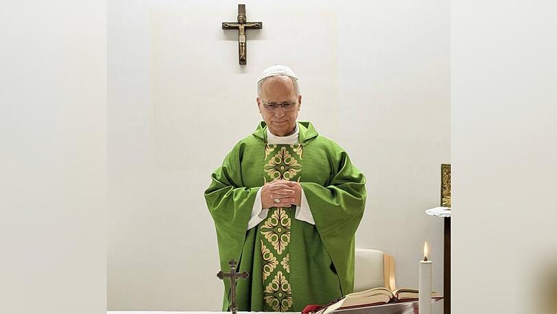 Papst Leo bei der Messe in der Gemelli-Klinik.