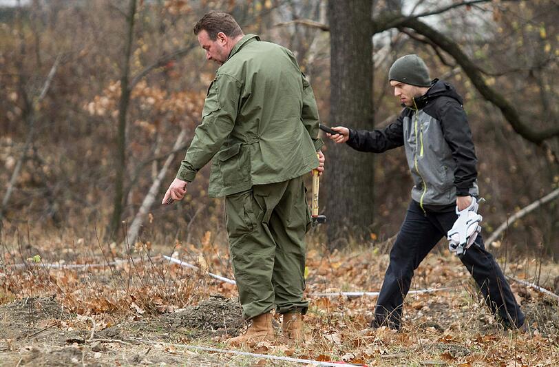 Andreas Richter (l.) will den angeblichen Nazi-Goldzug entdeckt haben. Foto: Wojtek Kaminski/Archiv