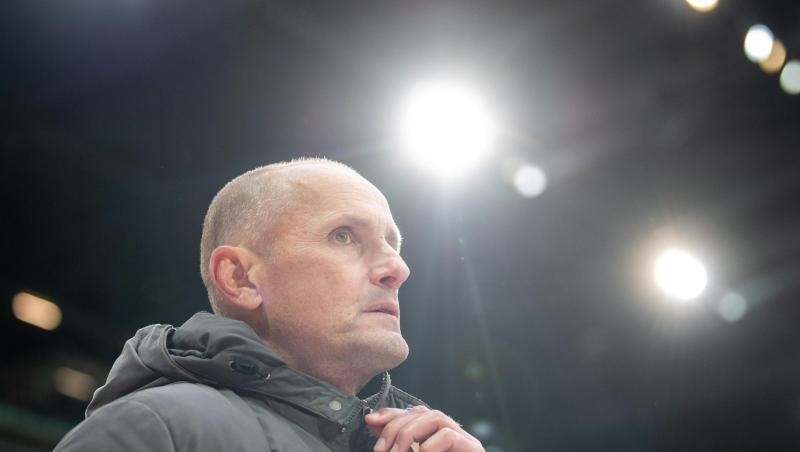 Trainer Heiko Herrlich von Augsburg.