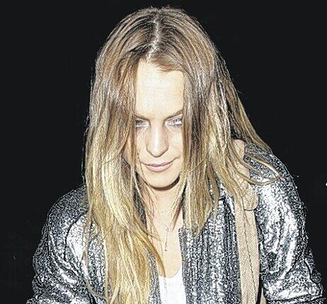 Jo-Jo-Effekt einer Süchtigen: Lindsay Lohan abgestürzt (oben) und angeknipst (gr. Bild).