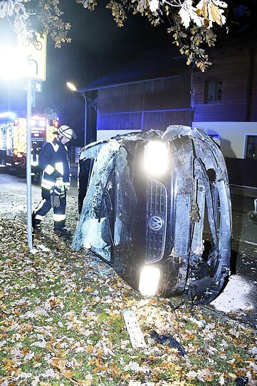 Der Fahrer verhielt sich Anwohnern gegebüber auffällig.