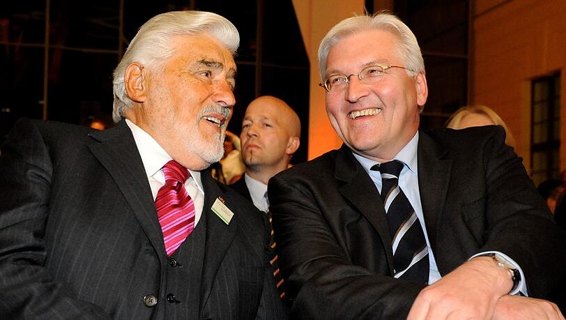 Mario Adorf (links) und Frank-Walter Steinmeier bei einem Event im Jahr 2008.
