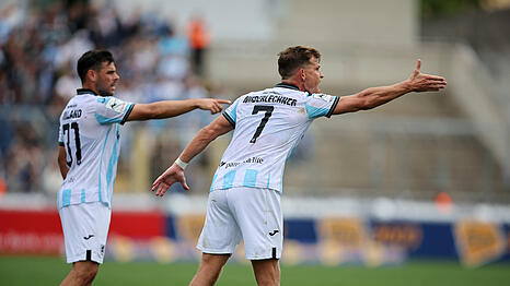 Kevin Volland (l.) und Florian Niederlechner waren im Sommer die großen Hoffnungsträger, konnten die enormen Erwartungen aber nicht erfüllen.