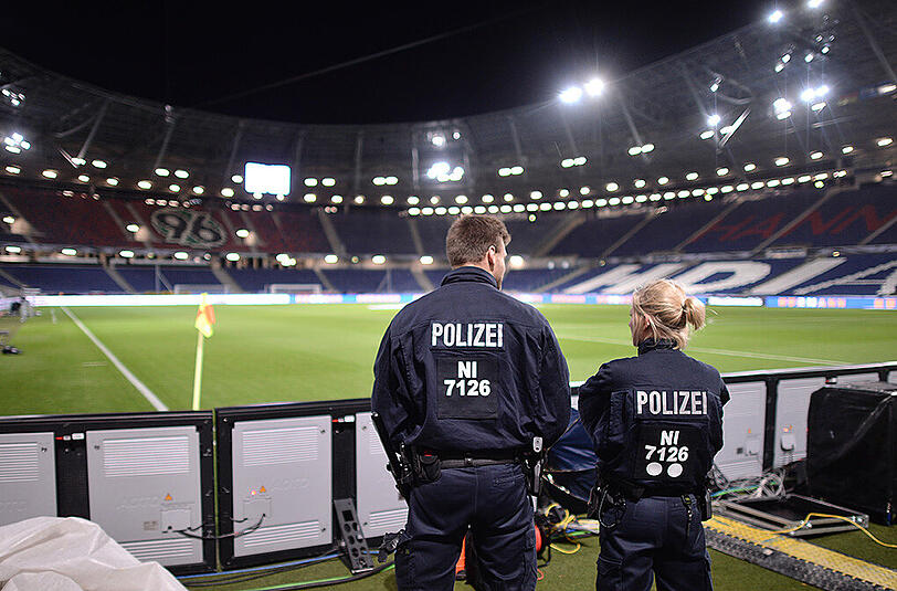 Vor fast einem Jahr (17. November 2015) wurde das geplante Länderspiel der DFB-Auswahl gegen die Niederlande in Hannover von der Polizei abgesagt.