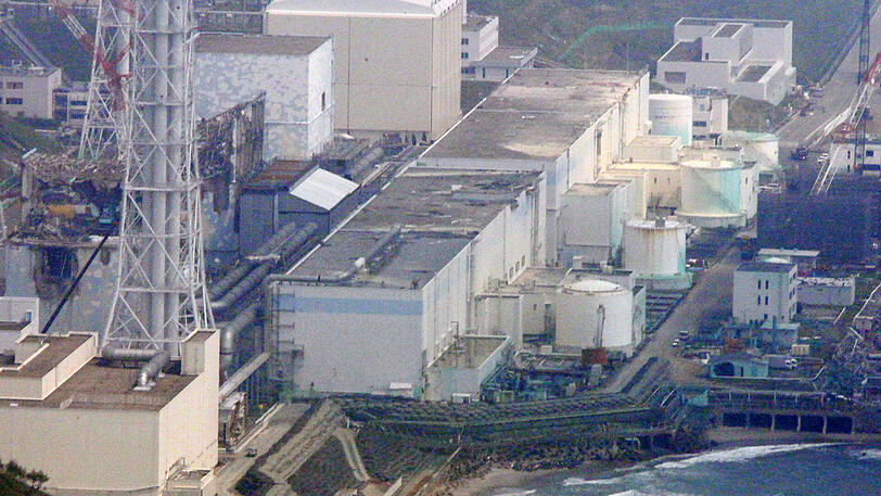 Das Foto zeigt die zerstörten Reaktoren des Kernkraftwerks Fukushima im Jahr 2012.