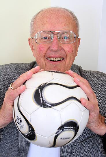 Machte sich im Alter rar: Riedl an seinem 80. Geburtstag