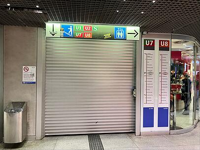 Die U-Bahnzug&auml;nge sind am Hauptbahnhof gesperrt.