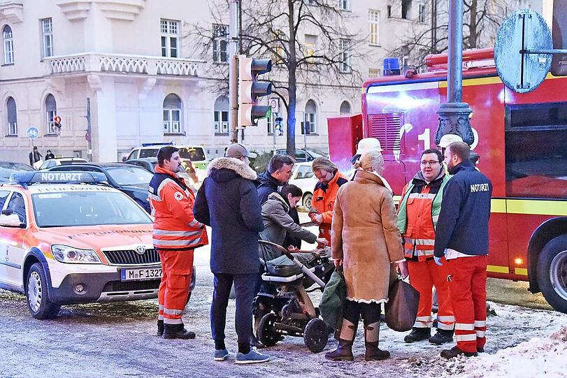 Weitere Bilder vom Brand in der Trogerstraße.