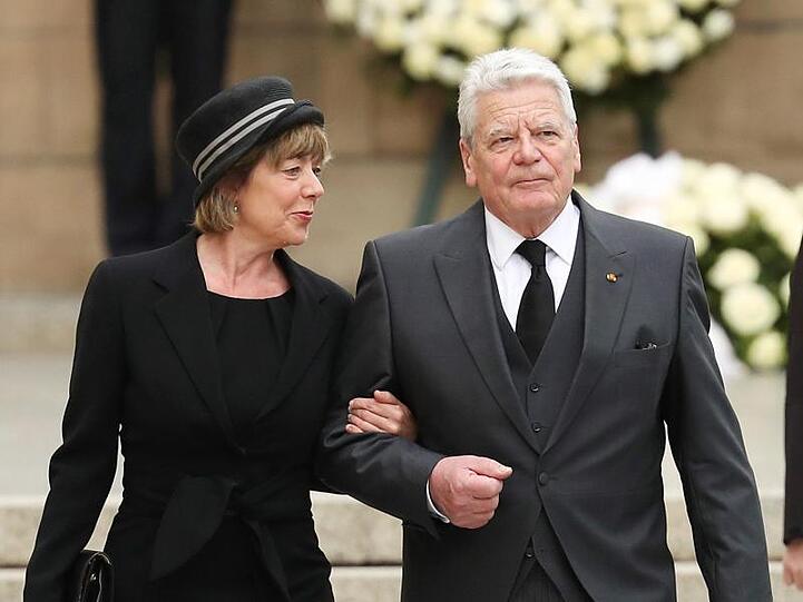 Joachim Gauck, ehemaliger Bundespräsident von Deutschland, und seine Lebensgefährtin Daniela Schadt.