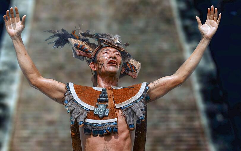 Die Maya konnten Naturereignisse wie Sonnenfinsternisse vorausberechnen. An diesen Tagen fanden besondere Feierlichkeiten statt. Die Maya konnten Naturereignisse wie Sonnenfinsternisse vorausberechnen. An diesen Tagen fanden besondere Feierlichkeiten statt.