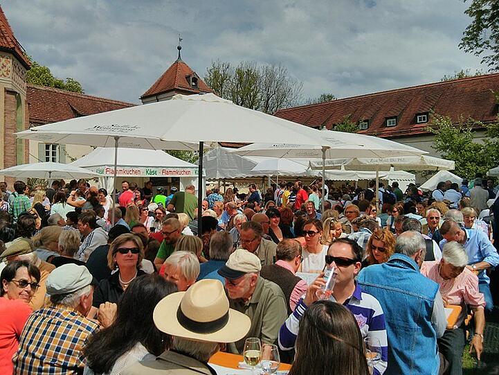 Pfälzer Weinfest auf Schloss Blutenburg Abendzeitung München