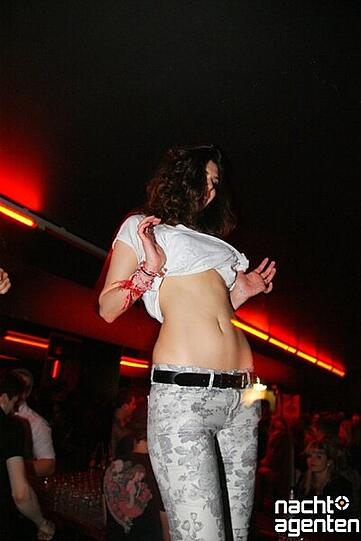 Gut dabei waren die Münchner am Samstag (16.03.13) auch in der MilchUndBar, wo es hieß: "Absolute House Music". Alle Bilder von dieser Party auf www.nachtagenten.de