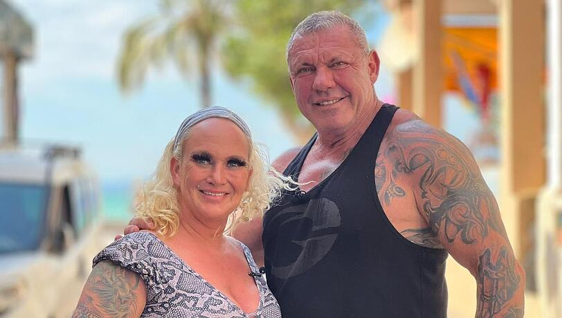 Die "Goodbye Deutschland"-Stars Caro und Andreas Robens haben den Kilos gemeinsam den Kampf angesagt. Die "Goodbye Deutschland"-Stars Caro und Andreas Robens haben den Kilos gemeinsam den Kampf angesagt.