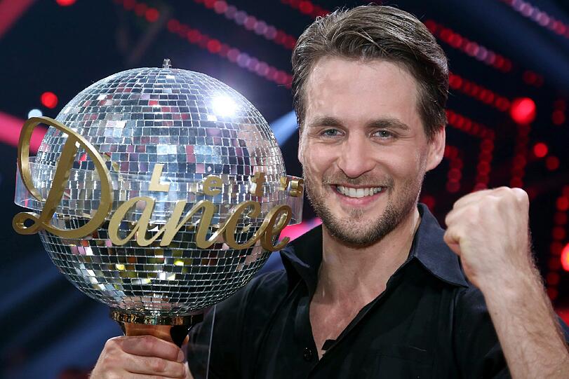 Geballte Siegesfaust des früheren "DSDS"-Sieger Alexander Klaws.