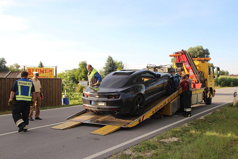 Der 9-Jährige Junge wurde auf der Landstraße in Bad Gögging von dem Sportwagen erfasst und starb noch an der Unfallstelle.