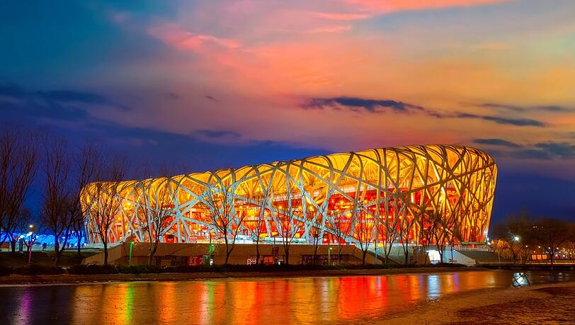 Das Nationalstadion von Peking trägt den Spitznamen "Vogelnest".