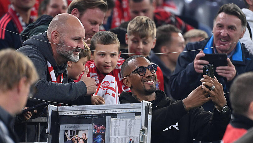 Bei Teilen der Fans ist Boateng weiterhin beliebt. Bei Teilen der Fans ist Boateng weiterhin beliebt.