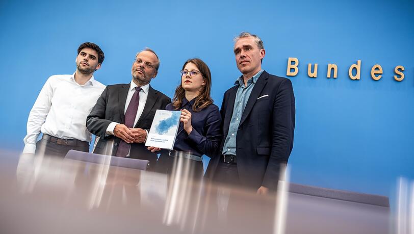 Der neue Rias-Bericht verzeichnet 77 Prozent mehr gemeldete antisemitische Vorfälle.