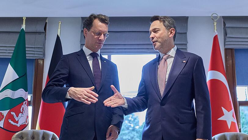 Der letzte Tag der Türkei-Reise von NRW-Ministerpräsident Wüst steht im Zeichen der Wirtschaftsbeziehungen. Der letzte Tag der Türkei-Reise von NRW-Ministerpräsident Wüst steht im Zeichen der Wirtschaftsbeziehungen.