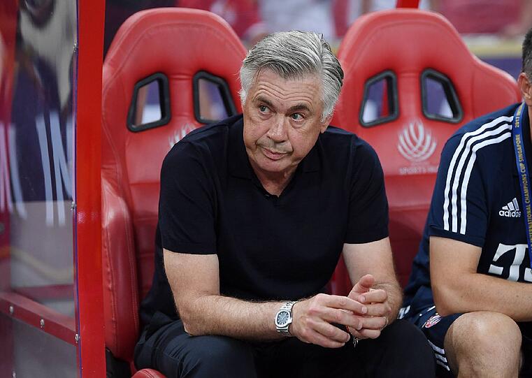 Das Gesicht von Carlo Ancelotti zeigt es an: Der FC Bayern hat das letzte Testspiel der Asien-Reise mit 0:2 gegen Inter Mailand verloren.