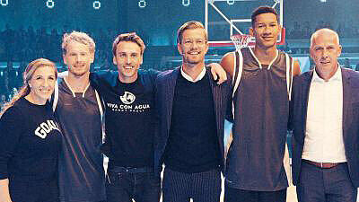 &bdquo;Beginner gegen Gewinner&ldquo;: Friesinger, Günther, Clueso, Winterscheidt, Jallow, Basler.