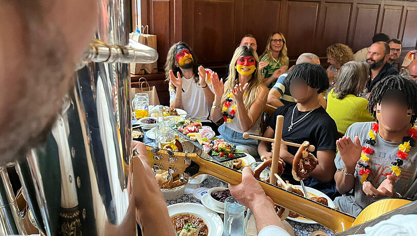 Promi-Besuch im Hofbräuhaus: Heidi Klum schaute mit ihren Kids samt Ehemann Tom Kaulitz vorbei